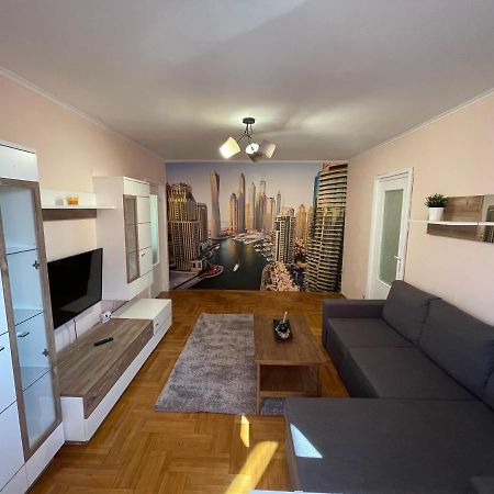 Soho Apartment Fagaras - 1 Bedroom & Extensible Couch Exterior foto